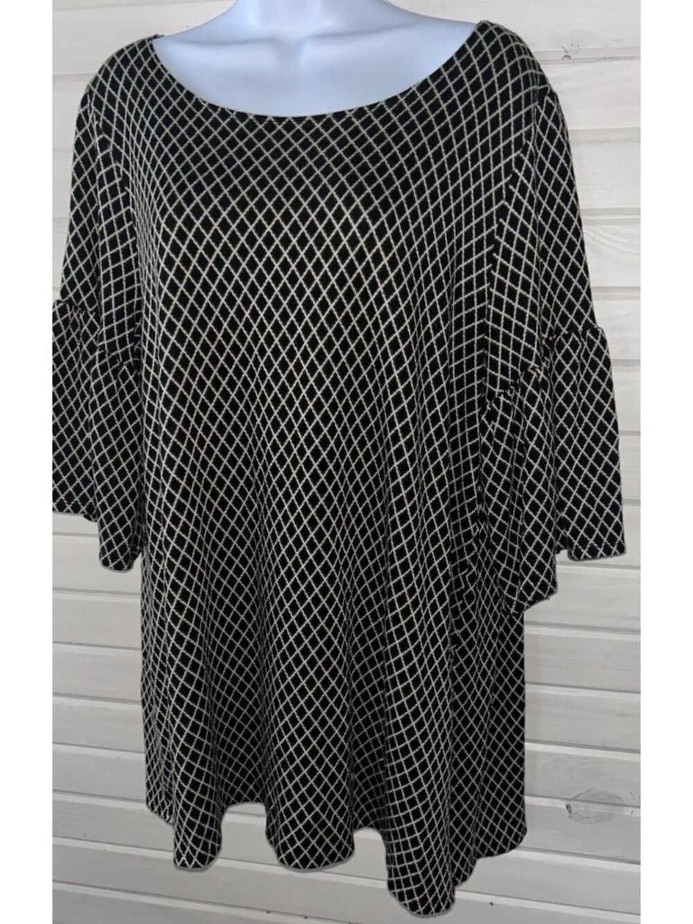 Bryn Walker Sz MEDIUM Diego Black Ivory Knit Diamond Oversized Tunic EUC
